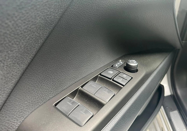 Toyota Camry cena 169900 przebieg: 6600, rok produkcji 2023 z Sulejówek małe 497